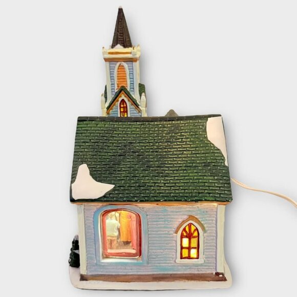 Norman Rockwell Christmas Village Church Building - Picture 6 of 10